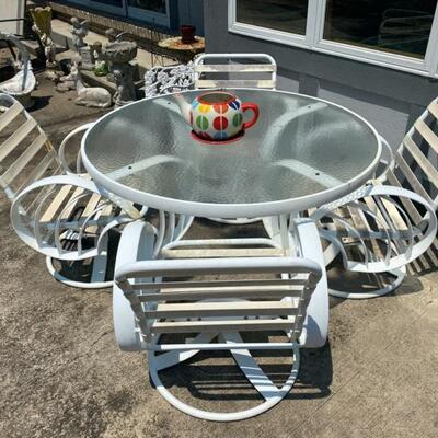 5PC Outdoor Patio Set (cushions included) - $160