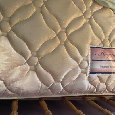Queen Frame w/Headboard & Queen Beautyrest Mattress - 38"H 60"W x 80"D - $125