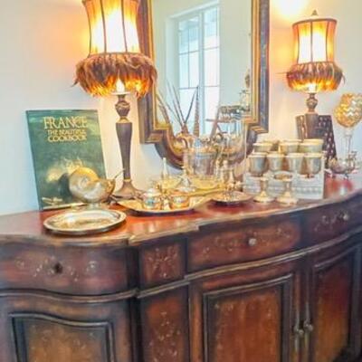 Traditional buffet cabinet