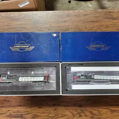 #1004 • 2 Genesis HO Scale Southern Pacific Locomotives

