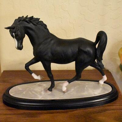 Lenox Horse