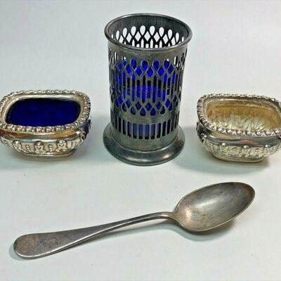CC0068 LOT OF MISC SILVERPLATE AND BLUE GLASS ITEMS	https://www.ebay.com/itm/124814877166
