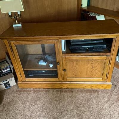 TV Cabinet with shelf for tuner, DVD player