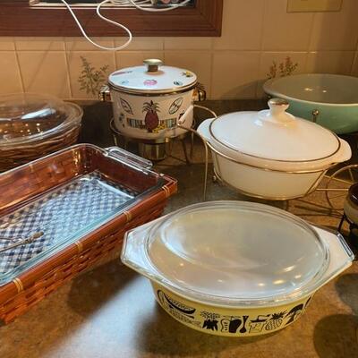 Corningware & Pyrex Dishes