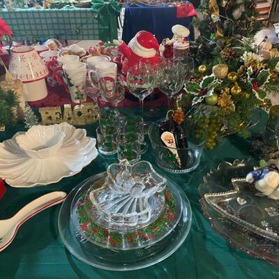 Christmas Servingware