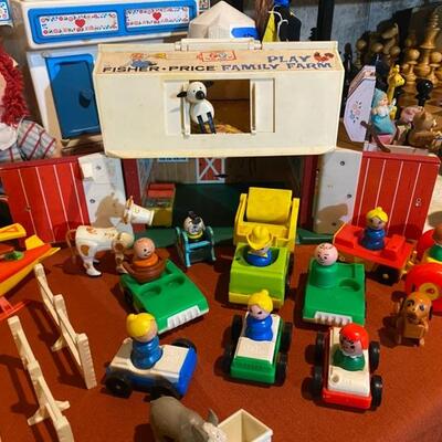 Fisher Price Little People & Play Family Farm