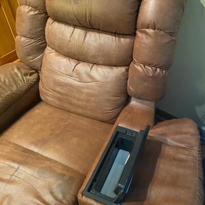 La-Z-Boy "Chiller" Recliner W/Heat & Massage