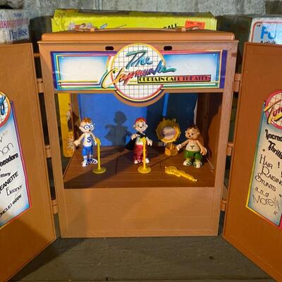 Vintage Alvin & The Chipmunks Curtain Call Theater & Accessories