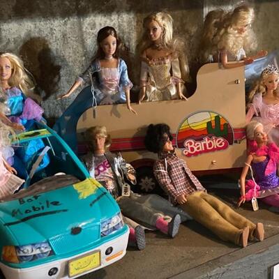 Vintage 1980's Barbie Vehicles, Dolls & Accessories