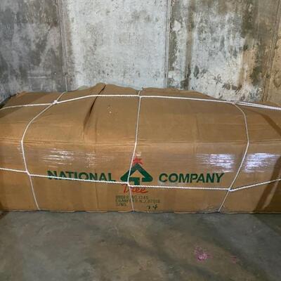 National Tree Company 15-Foot Christmas Tree