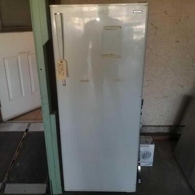 #1052 • Danby Refrigerator