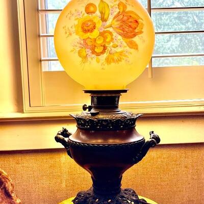 Antique Bradley & Hubbard Gone With The Wind Lamp