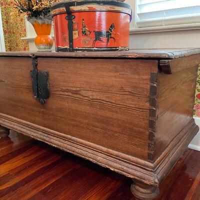 Antique Trunk / Hope Chest