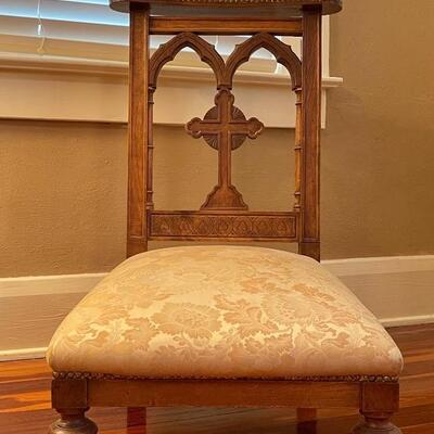 Antique Kneeling Prayer Chair