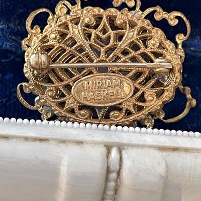 Vintage Miriam Haskell brooch 