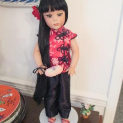 Vintage Collectible Dolls 