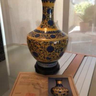 Stunning Asian Inspired Vase
This timeless piece comes with a certificate of authenticity and original box.  Reserve is $295.  Should the...