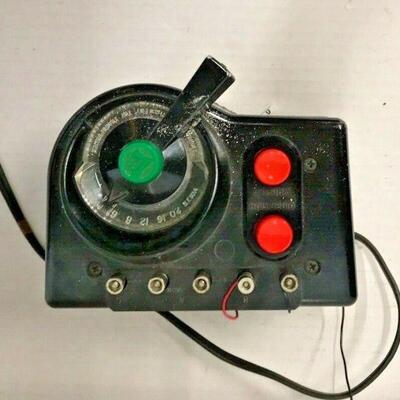https://www.ebay.com/itm/114895585121	OR8014 VINTAGE TRAIN CONTROL SWITCH, UNTESTED
