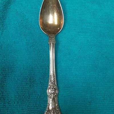 https://www.ebay.com/itm/114895585491	ME3032 USED TIFFANY & CO. STERLING SILVER DESSERT SPOON ENGLISH KING PATTERN
