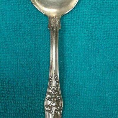 https://www.ebay.com/itm/114895585106	ME3021 USED TIFFANY & CO. STERLING SILVER ICE CREAM SPOON KING PATTERN
