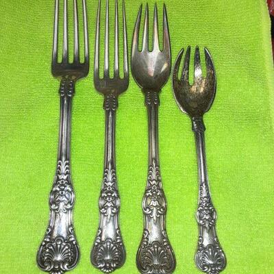 https://www.ebay.com/itm/114895585126	ME3080 USED TIFFANY & CO. LOT OF FOUR STERLING SILVER FORKS KING PATTERN
