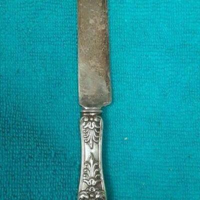 https://www.ebay.com/itm/124815126188	ME3012 USED TIFFANY & CO. STERLING SILVER BUTTER KNIFE ENGLISH KING PATTERN
