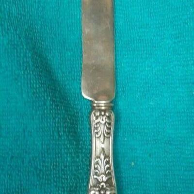 https://www.ebay.com/itm/124815126192	ME3011 USED TIFFANY & CO. STERLING SILVER BUTTER KNIFE ENGLISH KING PATTERN
