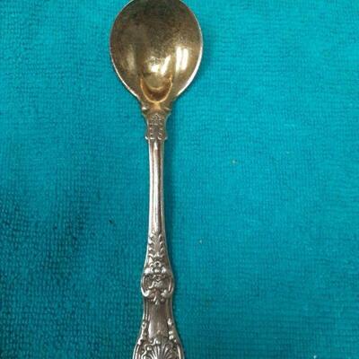 https://www.ebay.com/itm/124815126956	ME3045 USED TIFFANY & CO. STERLING SILVER ICE CREAM SPOON KING PATTERN
