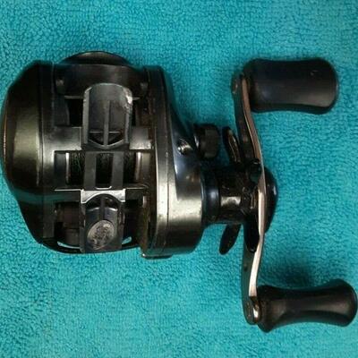 https://www.ebay.com/itm/114855384492	EL3004 USED METRIX QUANTUM ME100H BAITCASTER FISHING REEL
