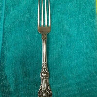https://www.ebay.com/itm/124815128012	ME3067 USED TIFFANY & CO. 7 1/2 INCH STERLING SILVER FORK KING PATTERN
