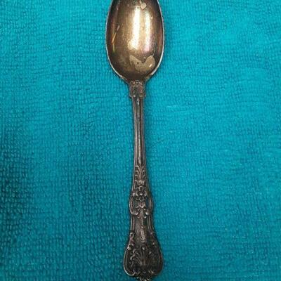 https://www.ebay.com/itm/114895585134	ME3028 USED TIFFANY & CO. STERLING SILVER TEA SPOON ENGLISH KING PATTERN
