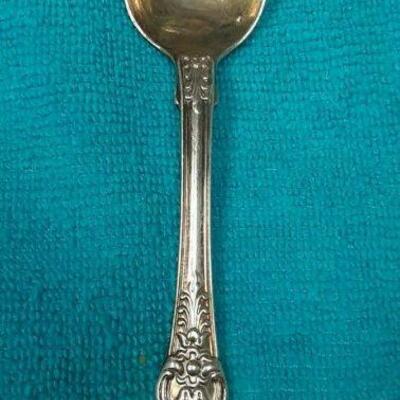 https://www.ebay.com/itm/114895585489	ME3030 USED TIFFANY & CO. STERLING SILVER DESSERT SPOON ENGLISH KING PATTERN
