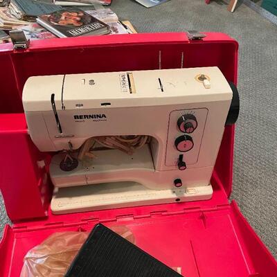 BERNINA RECORD ELECTRONIC SEWING MACHINE WITH ACCESSORIES. BUY IT NOW $500