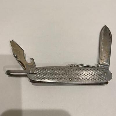 CAMILLUS US MILITARY POCKET KNIFE 1958. BUY IT NOW $36