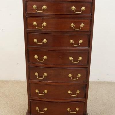 1178	MAHOGANY 7 DRAWER LINGERE CHEST WITH PULLOUT SURFACE ON TOP. 16 IN X 22 IN X 46 IN HIGH. TOP PULLOUT SURFACE HAS SPLIT
