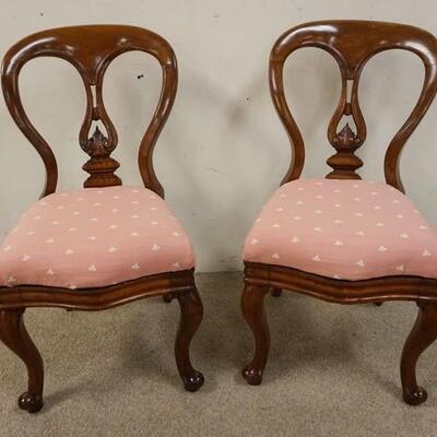 1151	PAIR OF ANTIQUE VICTORIAN BALLOON BACK SIDE CHAIRS WITH UPHOLSTERED SLIP SEATS
