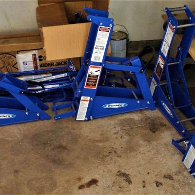Werner SPJ-100 Jacks and Bracing