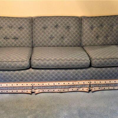 Nice Ethan Allen Couch 