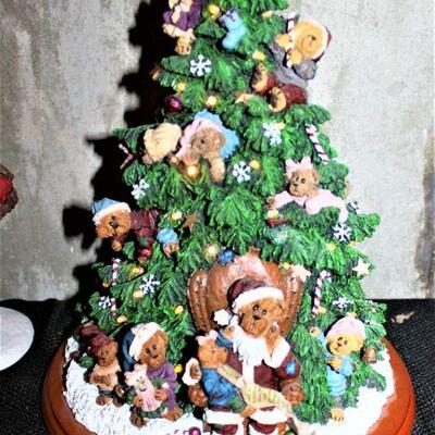 Boyd's Bears lighted Christmas Tree 