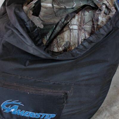 Ameristep premium hunting blind.