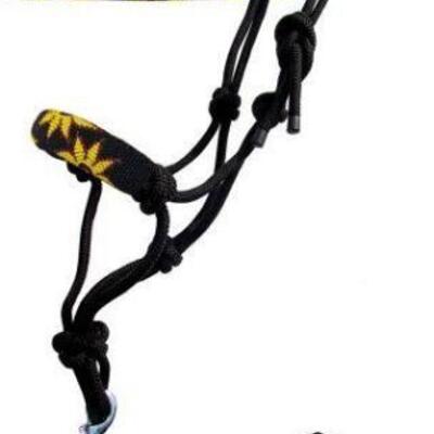 77	

Sunflower beaded nose cowboy knot rope halter with 7' lead.
Sunflower beaded nose cowboy knot rope halter with 7' lead. This rope...