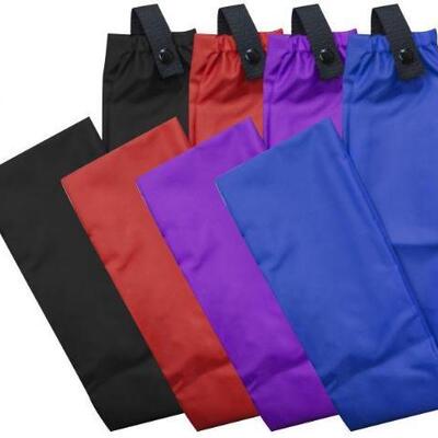 149	

Showman Â® Cordura nylon tail bag with button snap closure. Measures 4" wide and 28" long.
Showman Â® Cordura nylon tail...