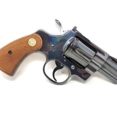 400	

Colt Python .357 Magnum Revolver Pistol
Serial Number: V71993 Barrel Length: 2.5