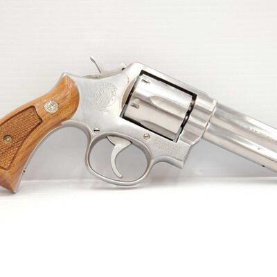 408	

Smith & Wesson Model 681 .357 Magnum Revolver
Serial No. AAC0887 Barrel Length 4in