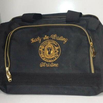 https://www.ebay.com/itm/124840401744	DS8001 : Krewe of Cleopatra 1987 Lady-In-Waiting Makeup Bag
