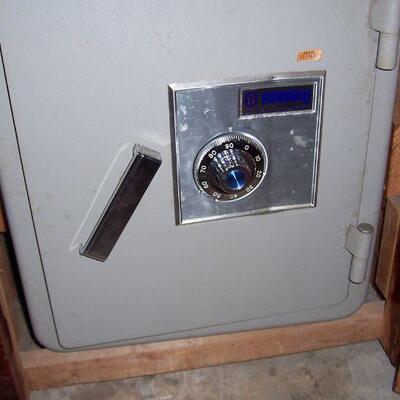 Combination safe (with combination)