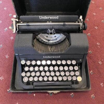 Underwood Vintage typewrite 