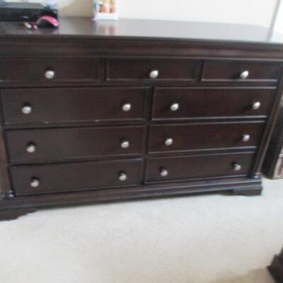 Ethan Allen Queen Bedroom Suite 