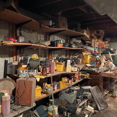 Estate sale photo