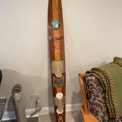VINTAGE CYPRESS GARDENS WATER SKI